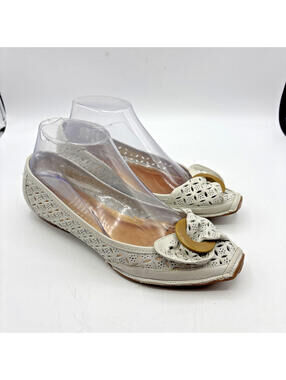 Bronx Charlize Women  Wedges Size 7 Peep Toe White